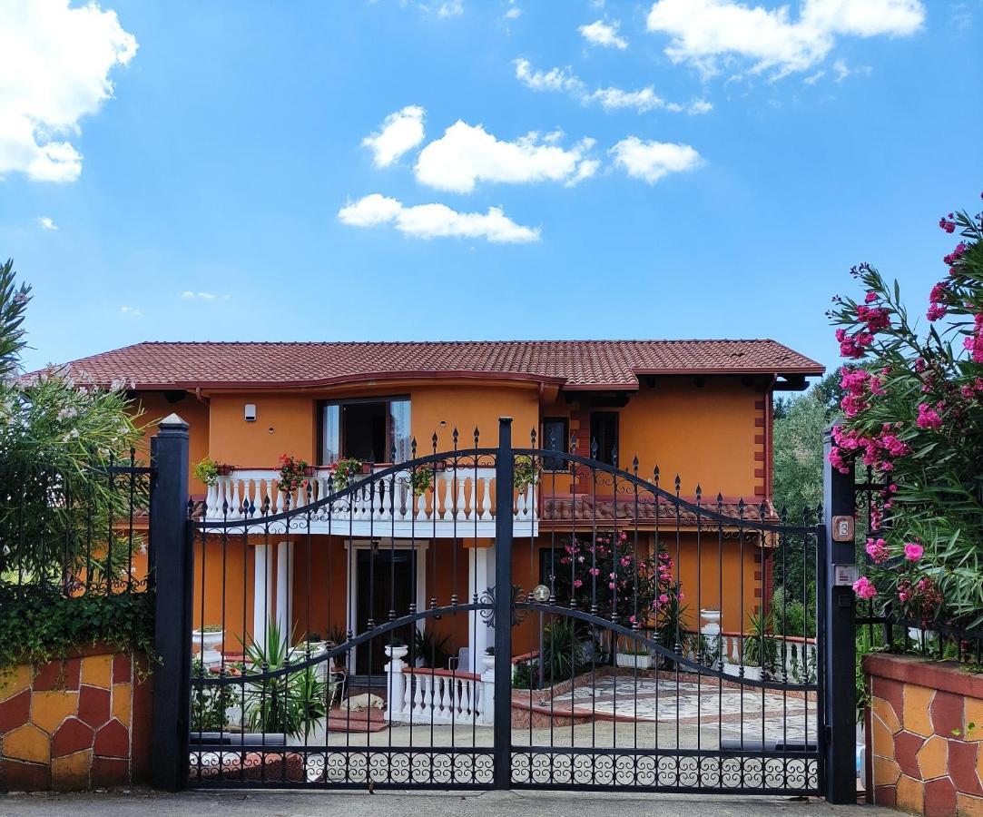 Villa Di Gioia Caccuri Exterior foto